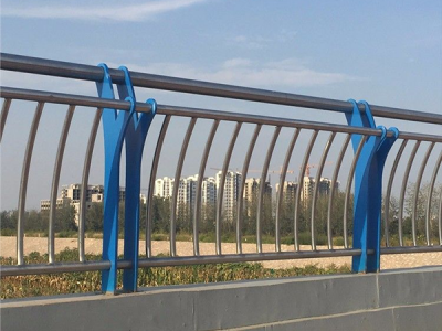 橋梁201不銹鋼復(fù)合管護欄